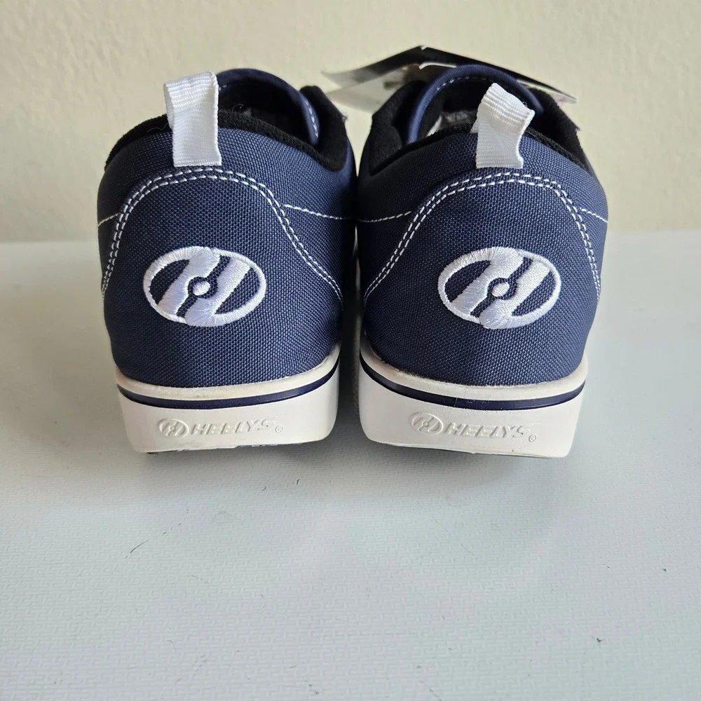 Heelys GR8 Pro 20 Navy Blue Canvas Wheeled Skate Shoes Kids Youth 6 HE100758